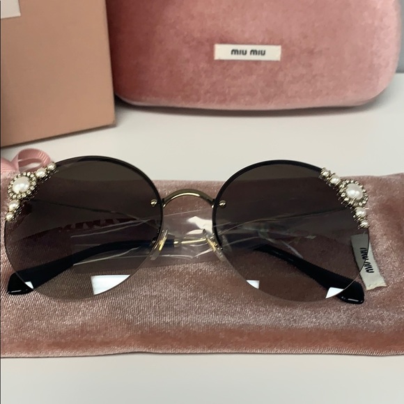 MIU MIU women’s sunglasses main image 10